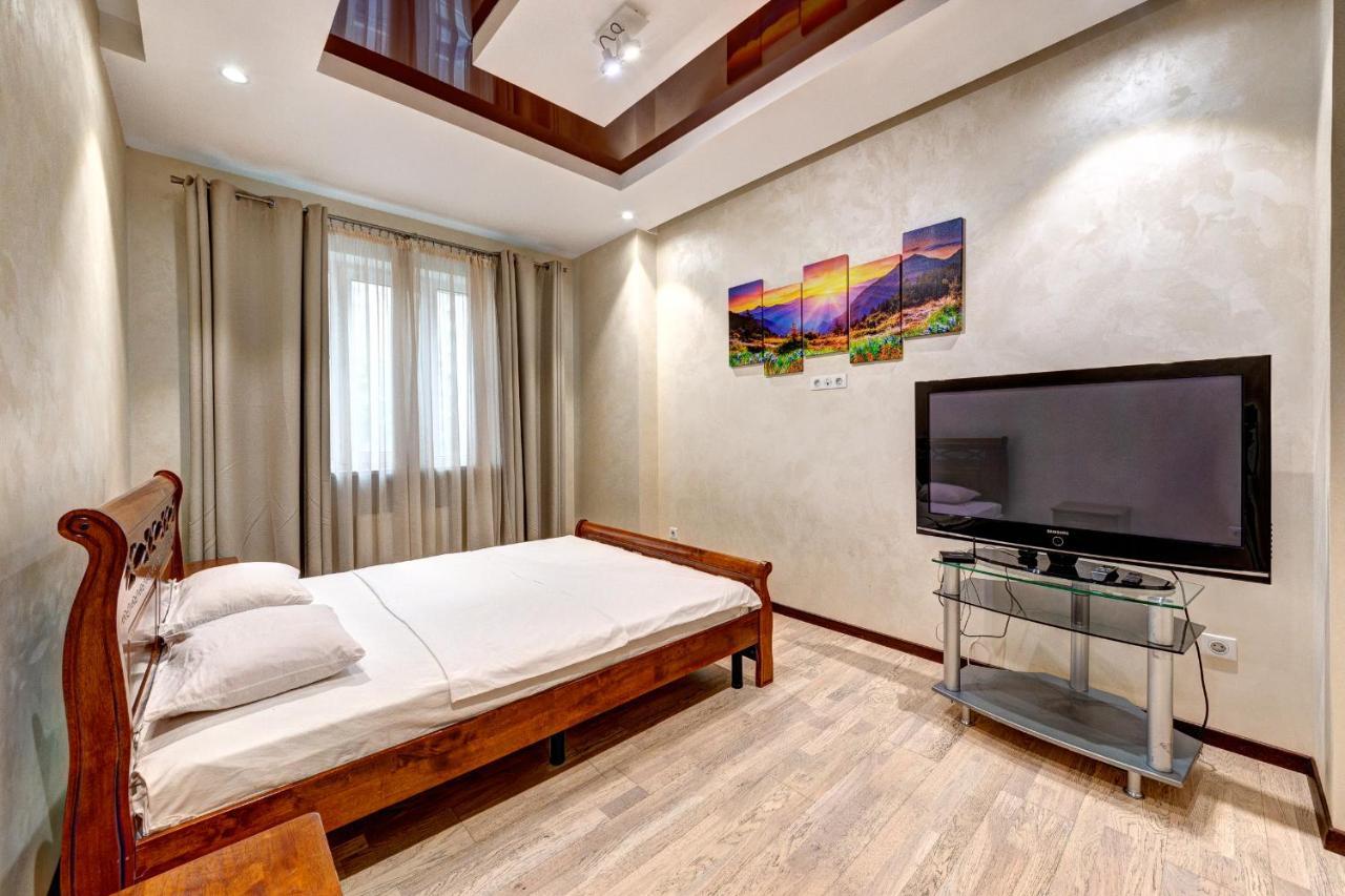 Apartments Near Kiev Botanical Garden Ym.Hryshka Ngoại thất bức ảnh
